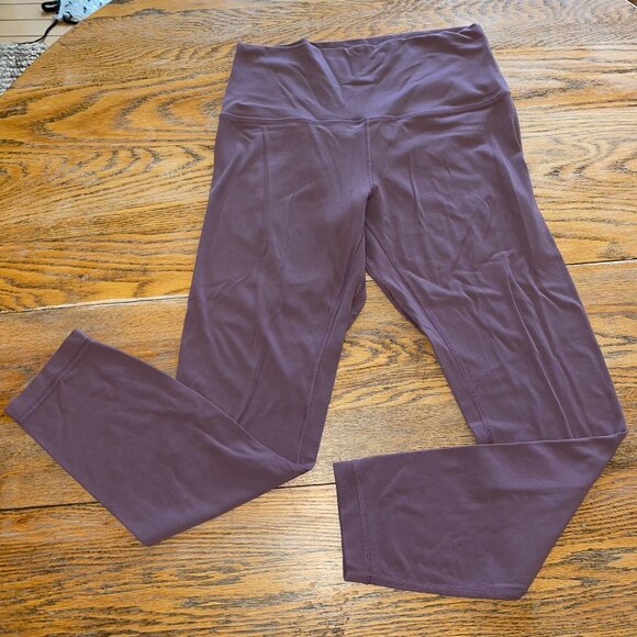 LULULEMON ATHLETICA  earthy plum legging/inseam-24 3/4 (size 8) - Picture 1 of 6